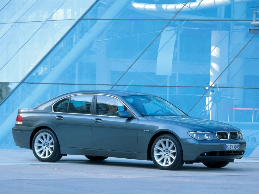  BMW 7-Series 2001 года  (фото 4 из 9)